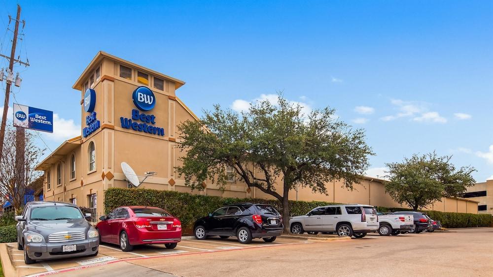 Quality Inn & Suites Dallas-Cityplace Buitenkant foto